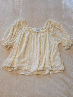 Women’s Cream Textured Puff-Sleeve Cropped Top